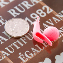 Load image into Gallery viewer, Silicone Snail Tea Bag Holder &amp; Infuser — Cute Korean Style